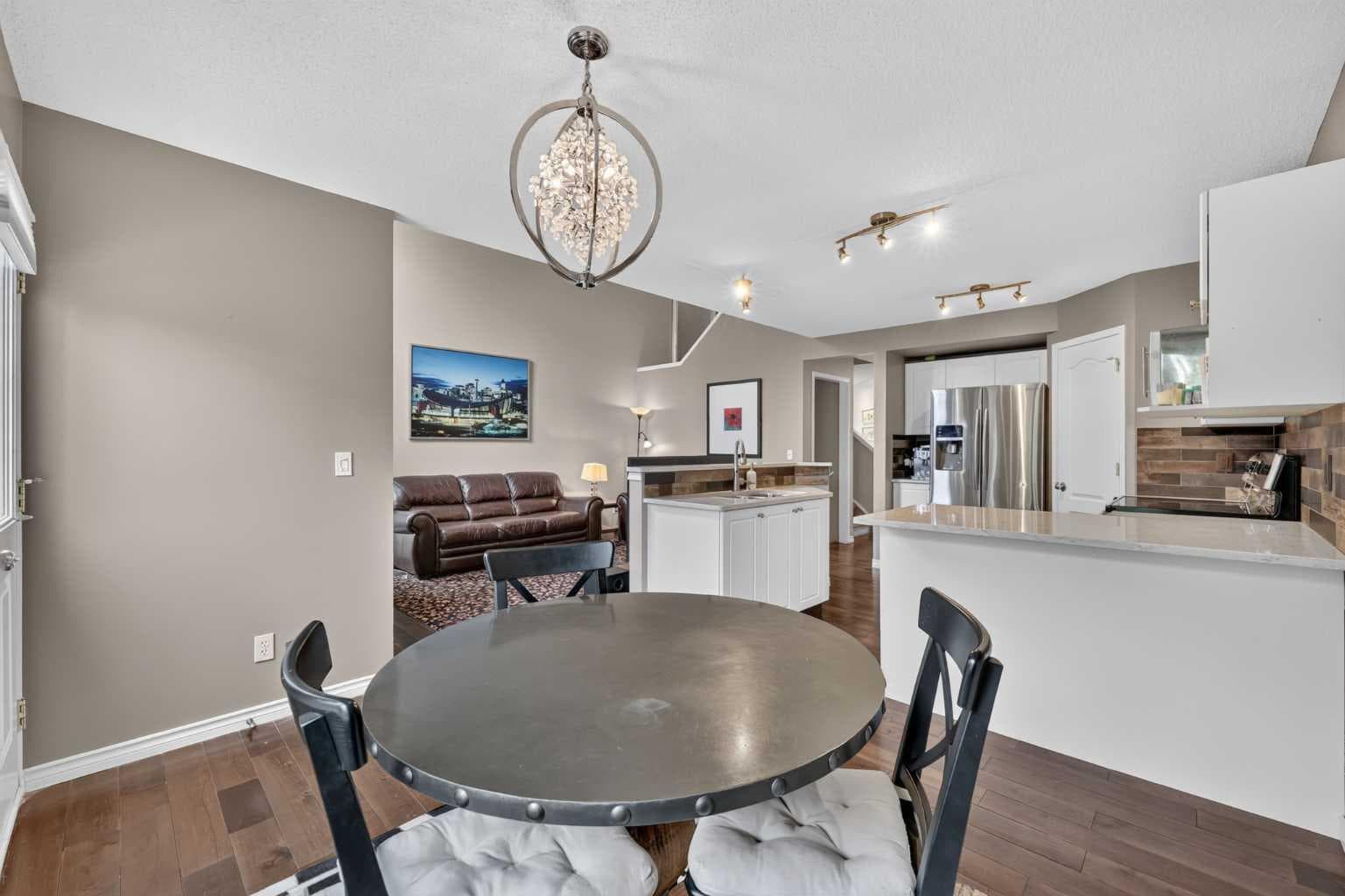 138 Tuscarora Way NW