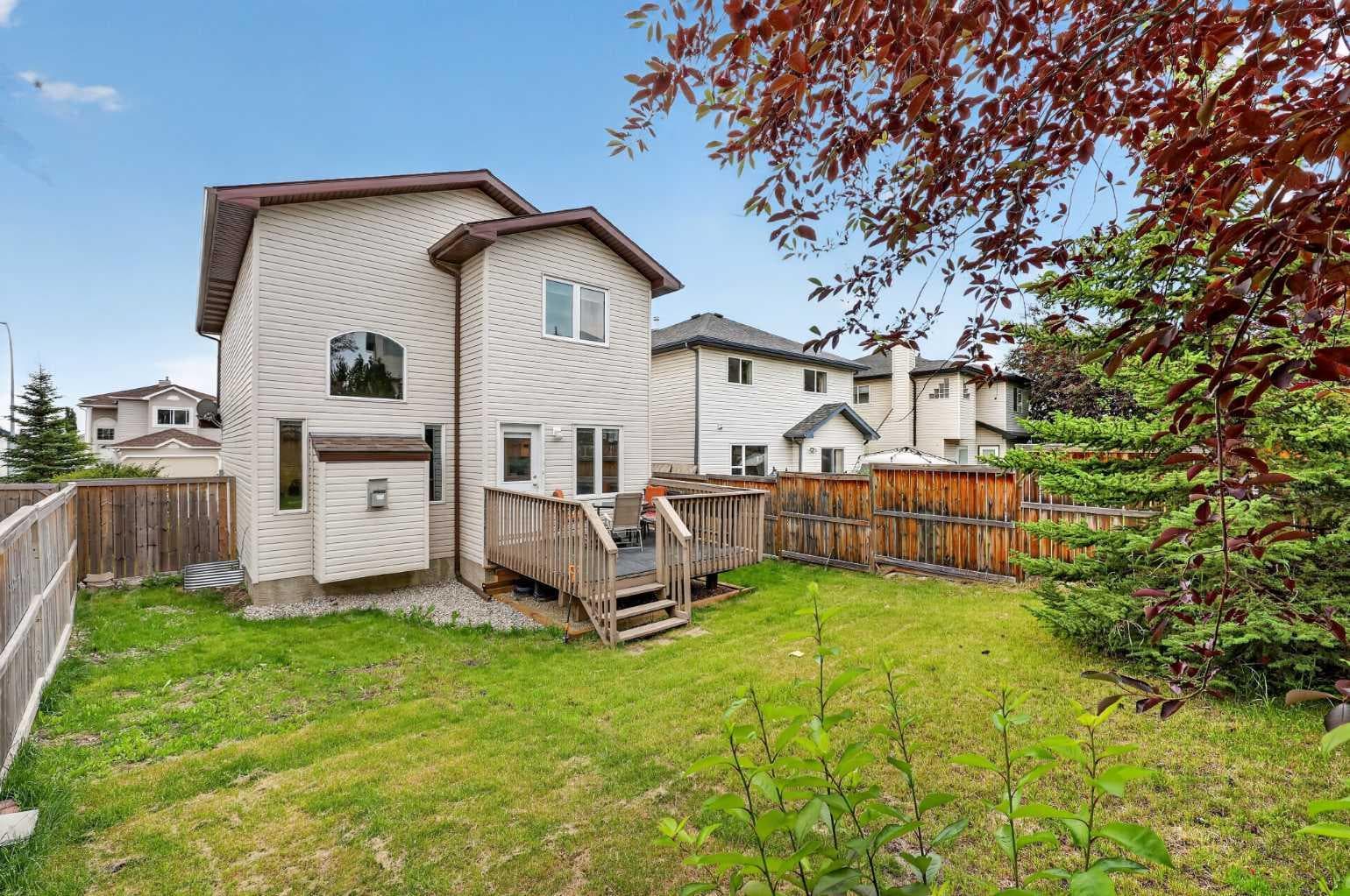 138 Tuscarora Way NW