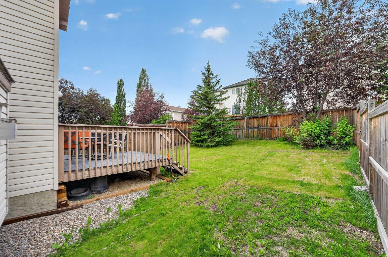 138 Tuscarora Way NW