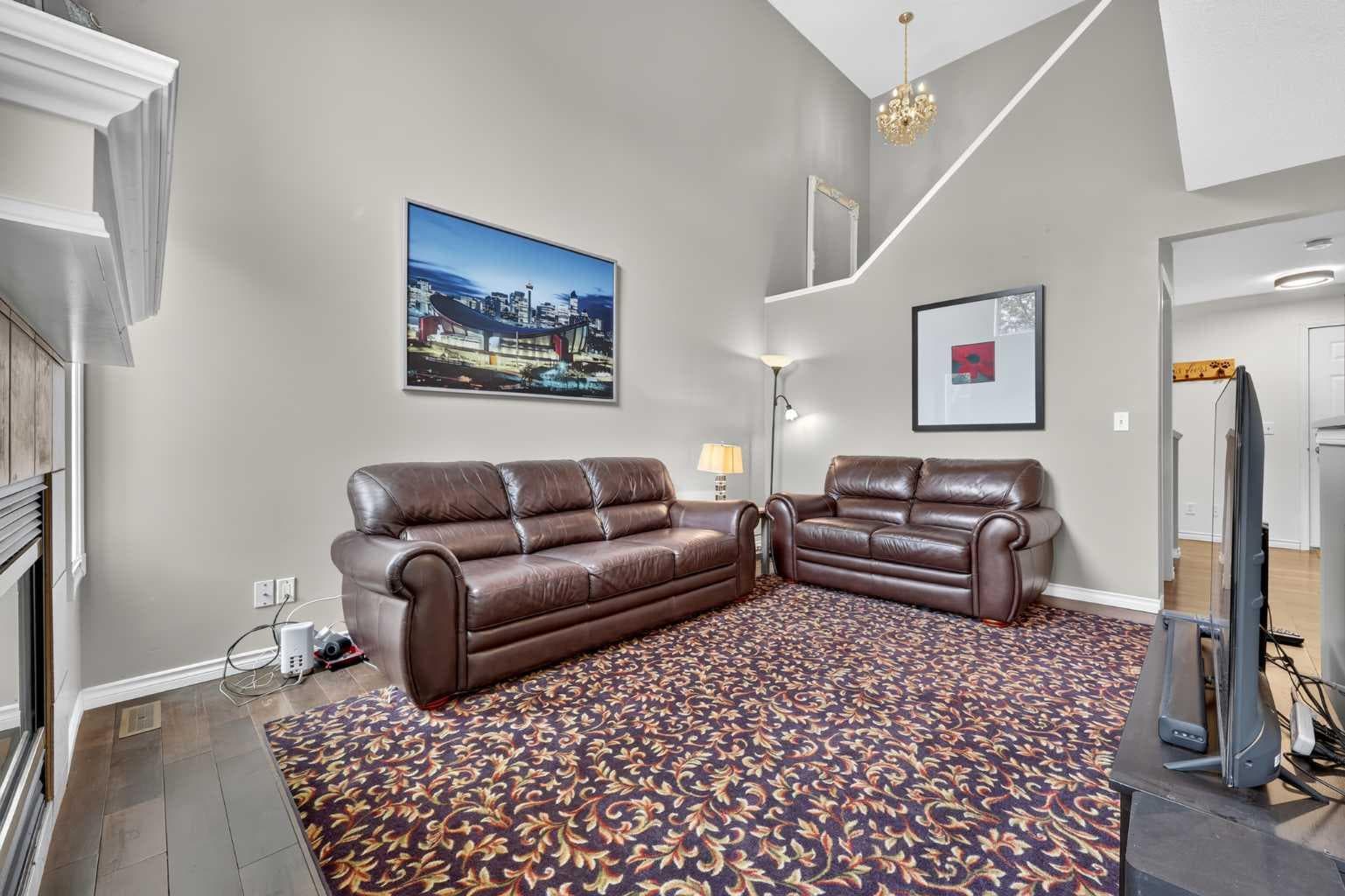 138 Tuscarora Way NW