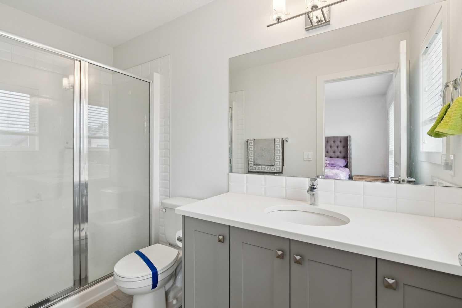 108, 11 Evanscrest Mews NW