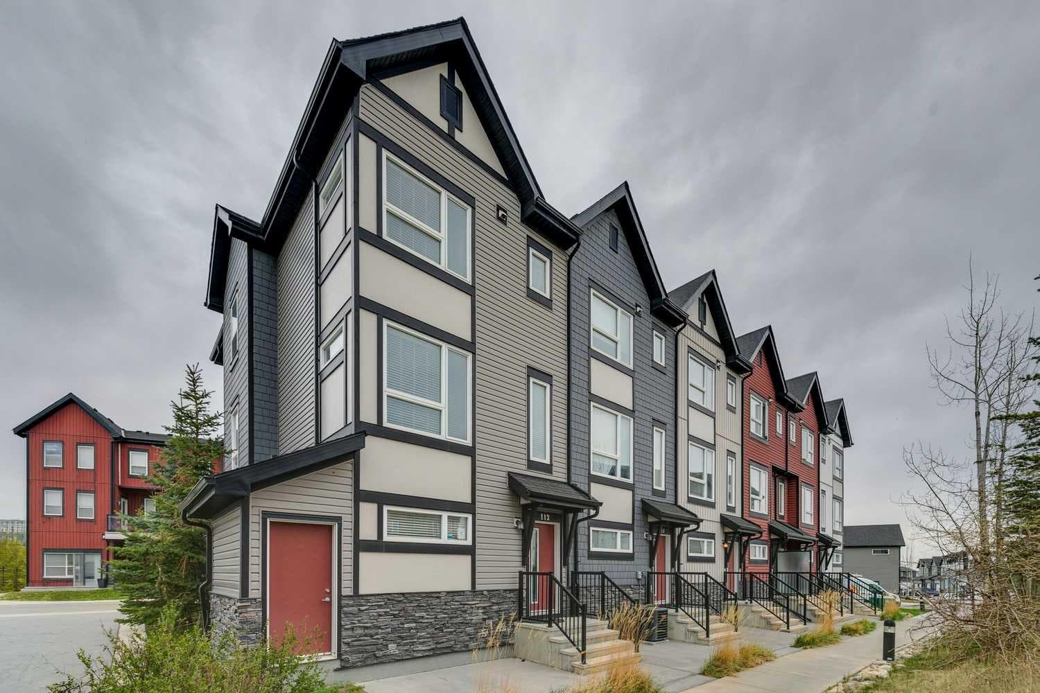 108, 11 Evanscrest Mews NW