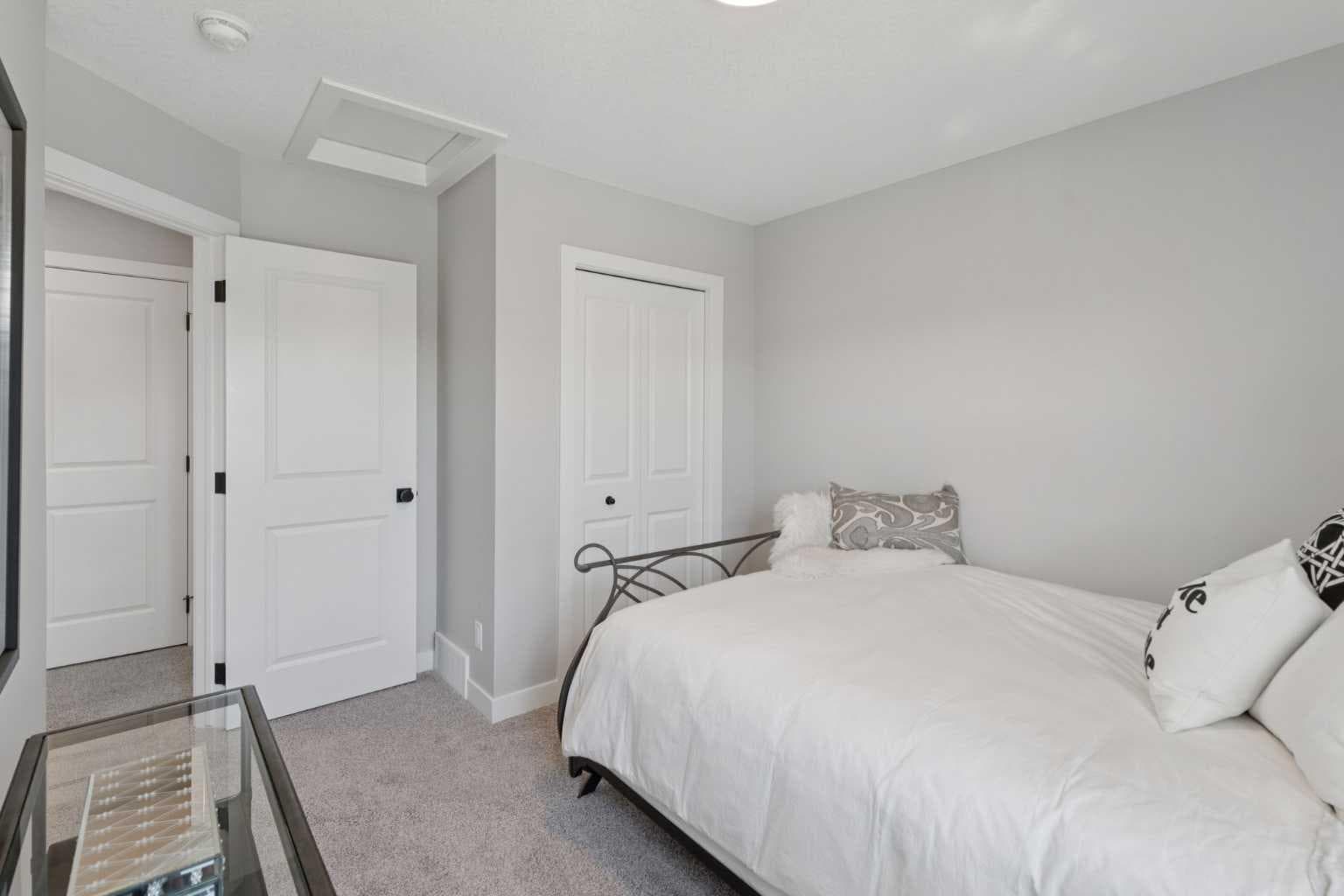 40 Emberside Grove 