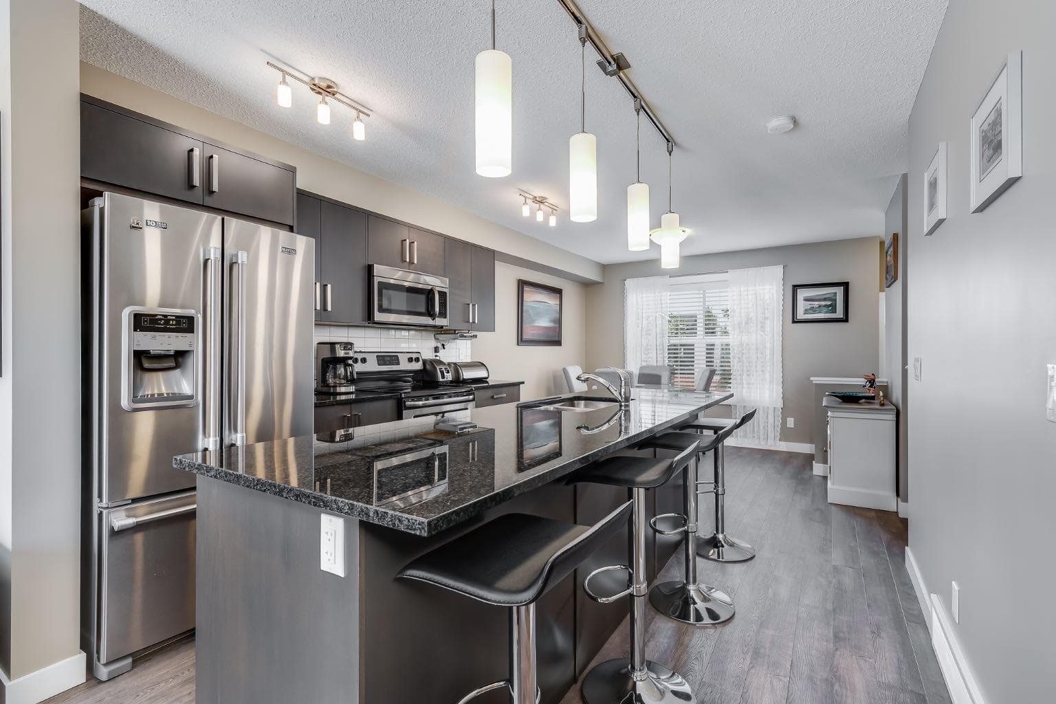 402, 1225 Kings Heights Way SE