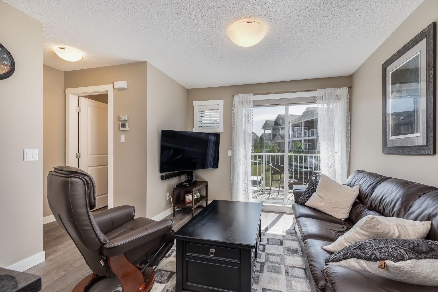 402, 1225 Kings Heights Way SE