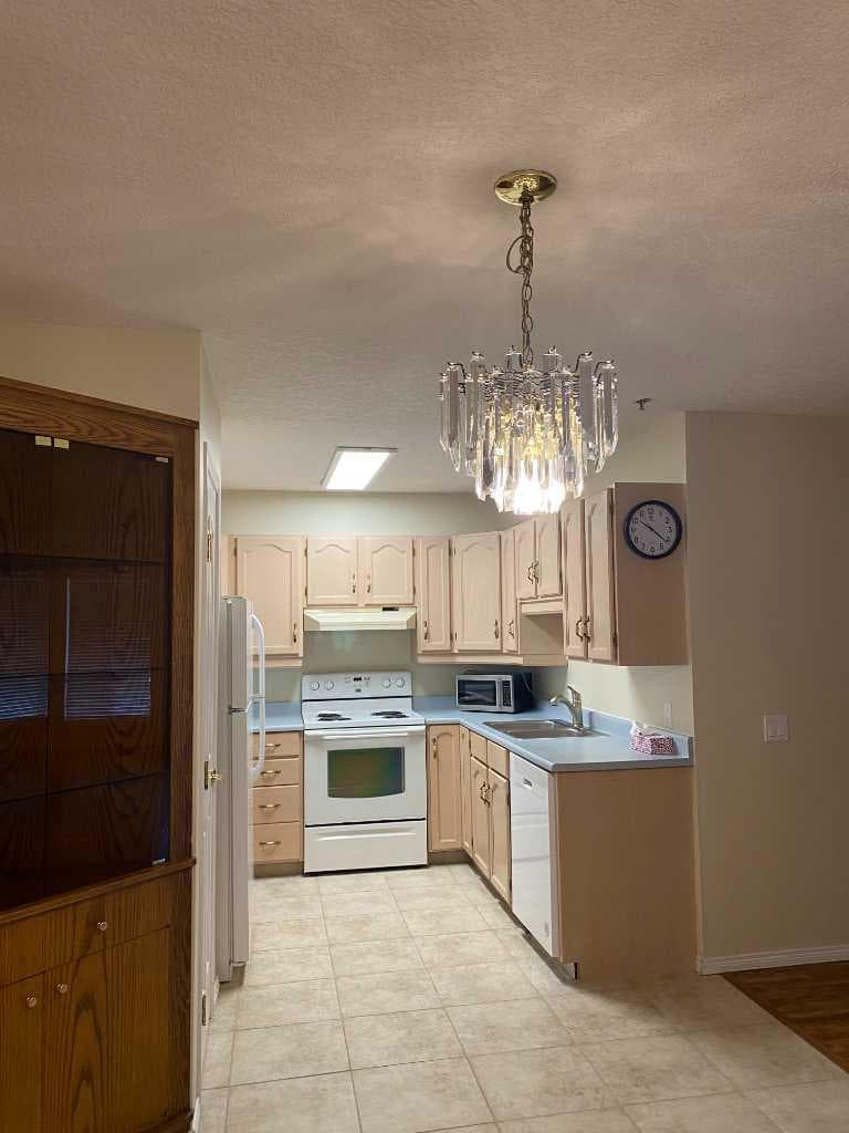 1118, 1818 Simcoe Boulevard SW
