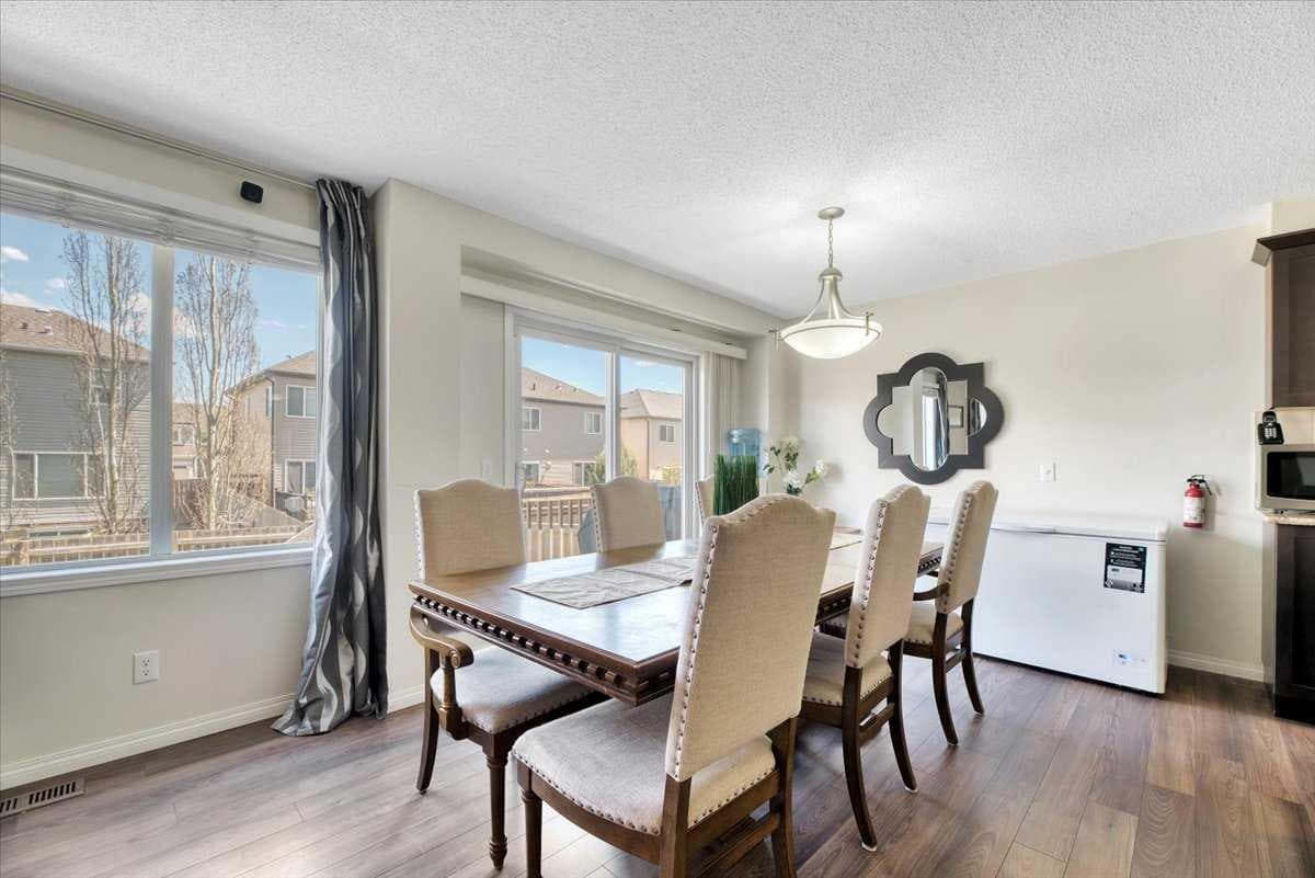 145 Viewpointe Terrace 