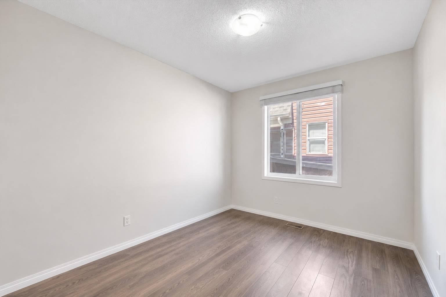 145 Viewpointe Terrace 