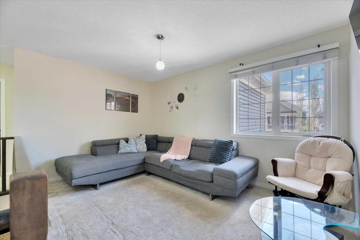 145 Viewpointe Terrace 