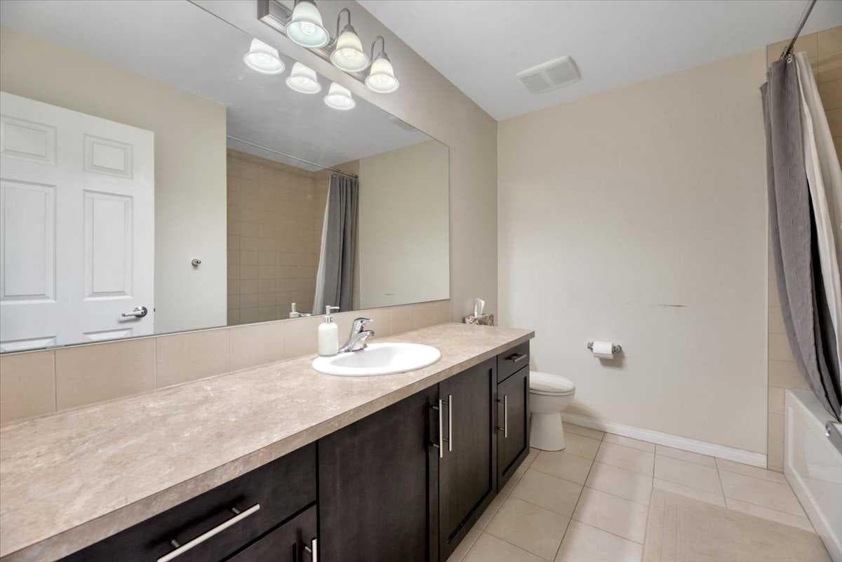 145 Viewpointe Terrace 
