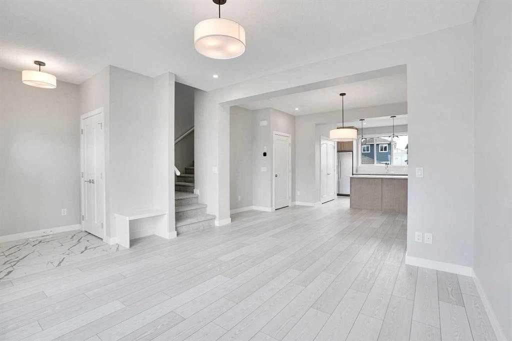 108 Bridgeport Green 