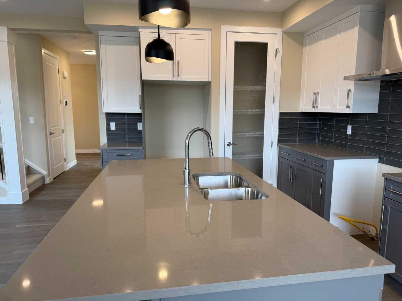 147 sundown Crescent 