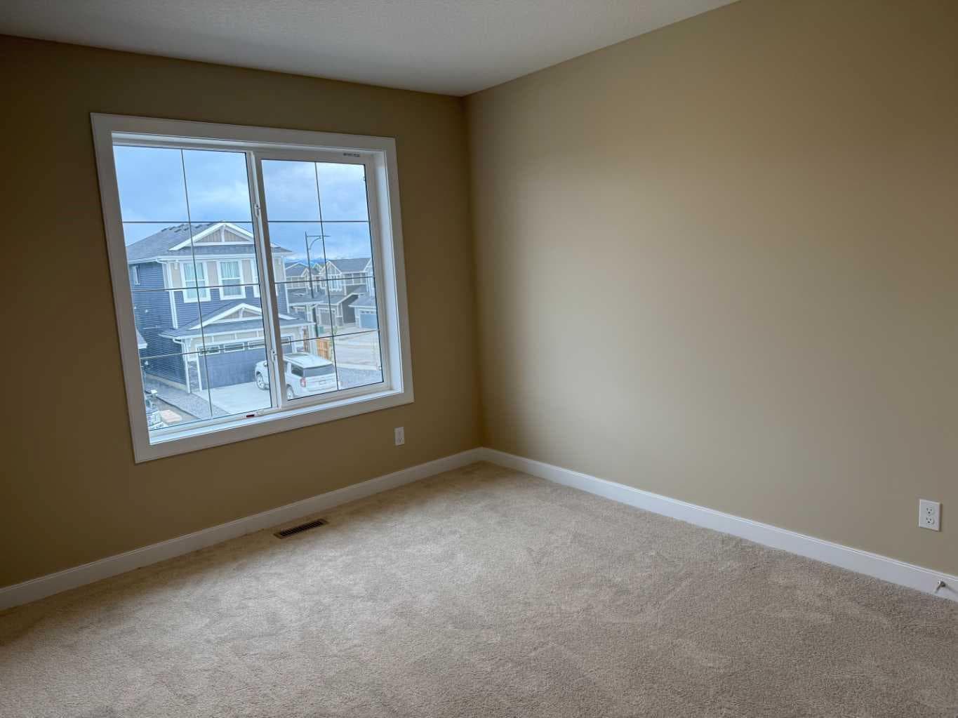 147 sundown Crescent 