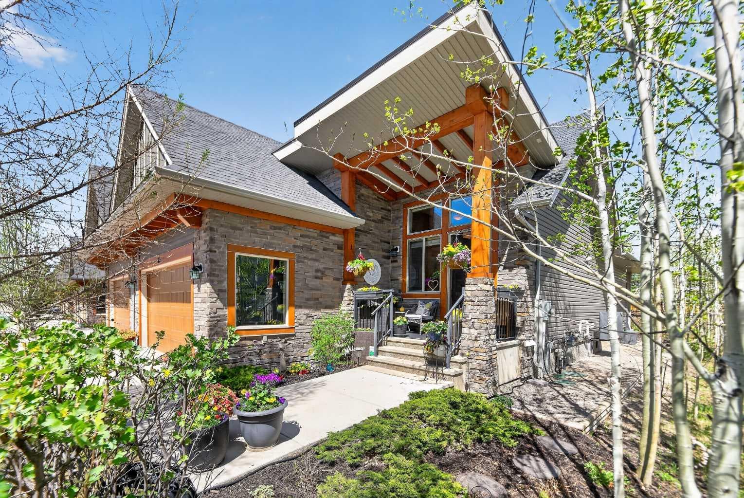 43 Cortina Villas SW