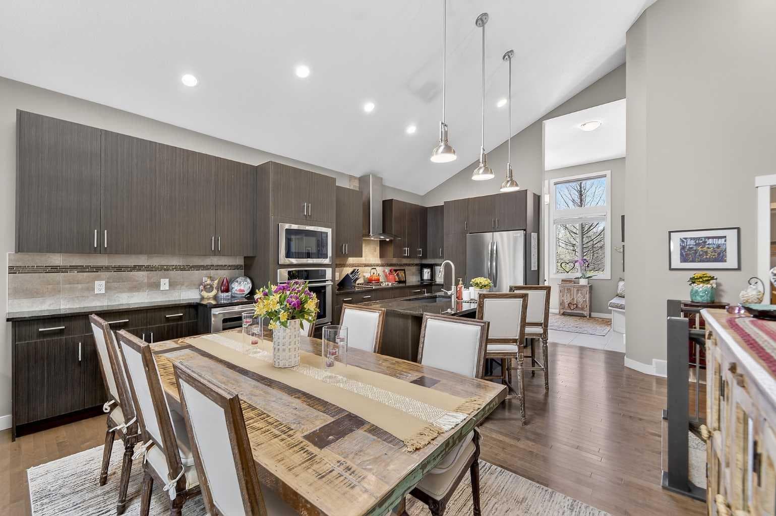 43 Cortina Villas SW