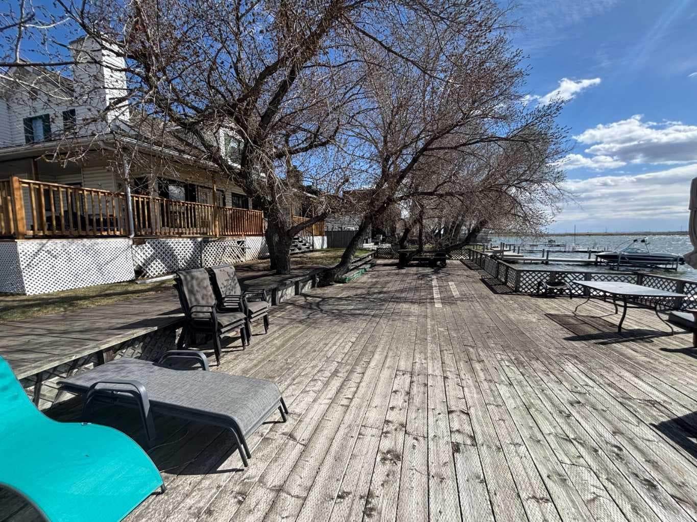 1065 East Chestermere Drive 