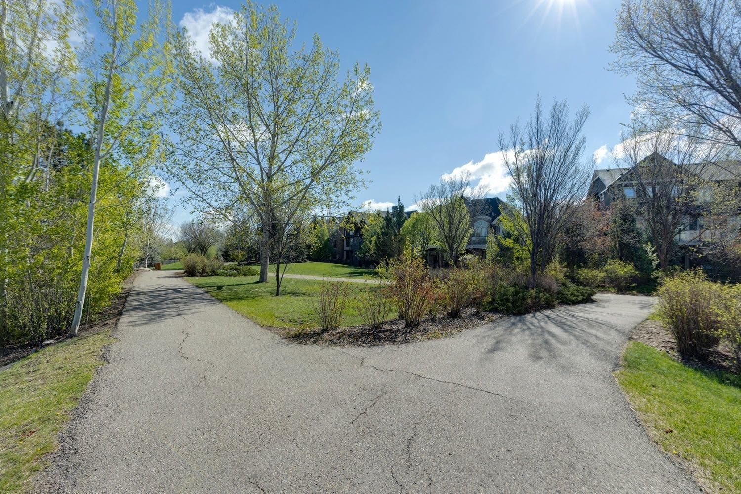 957 Coopers Drive SW