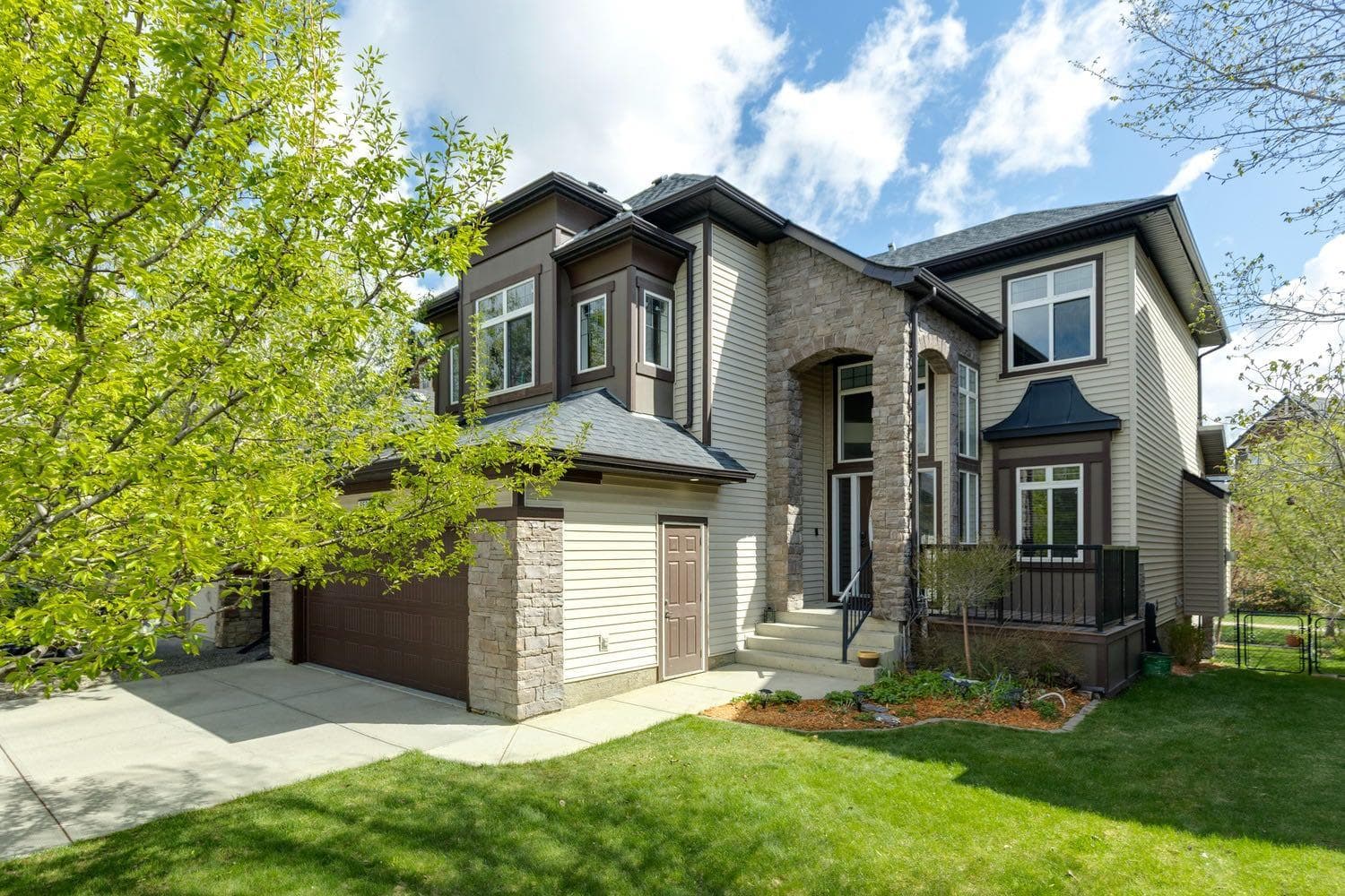957 Coopers Drive SW