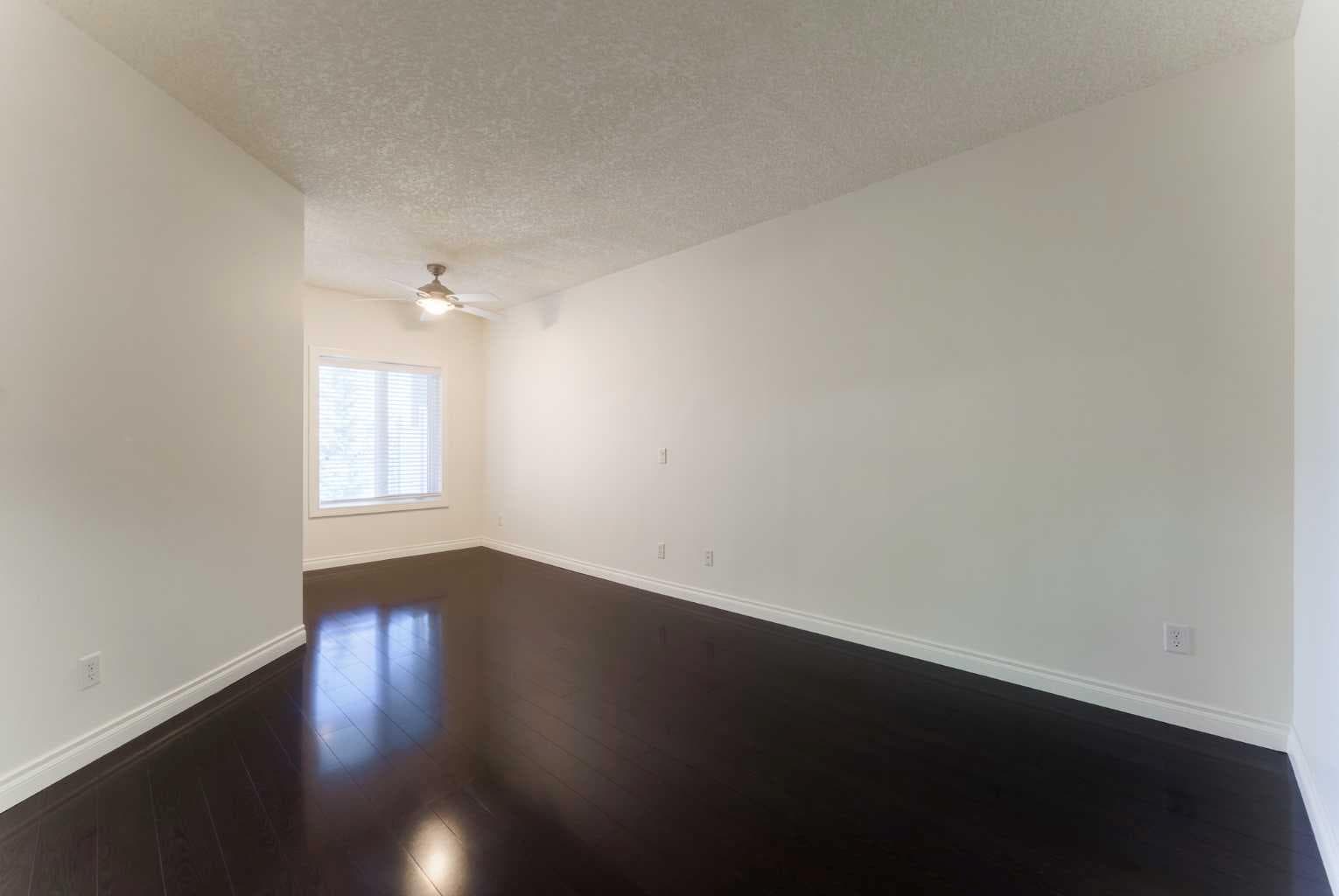 205, 200 Patina Court SW