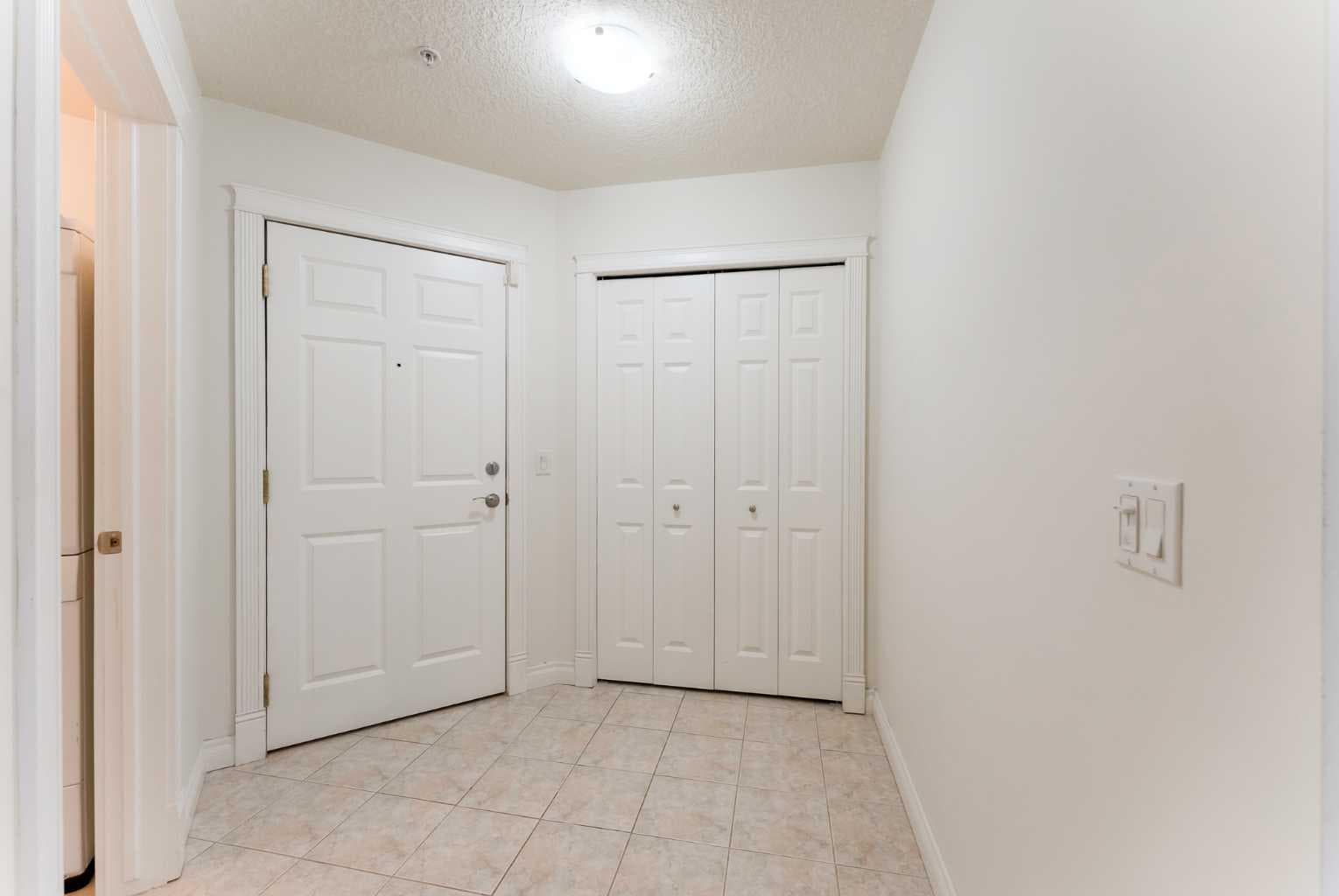 205, 200 Patina Court SW