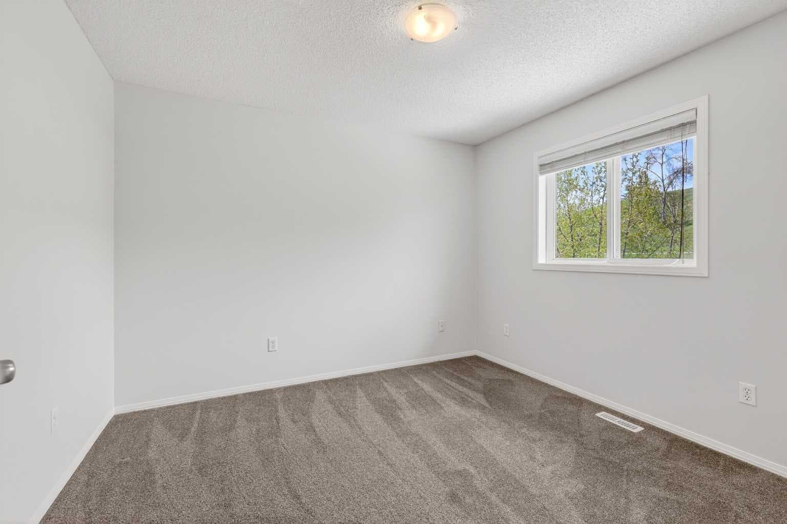 53 Royal Birch Way NW