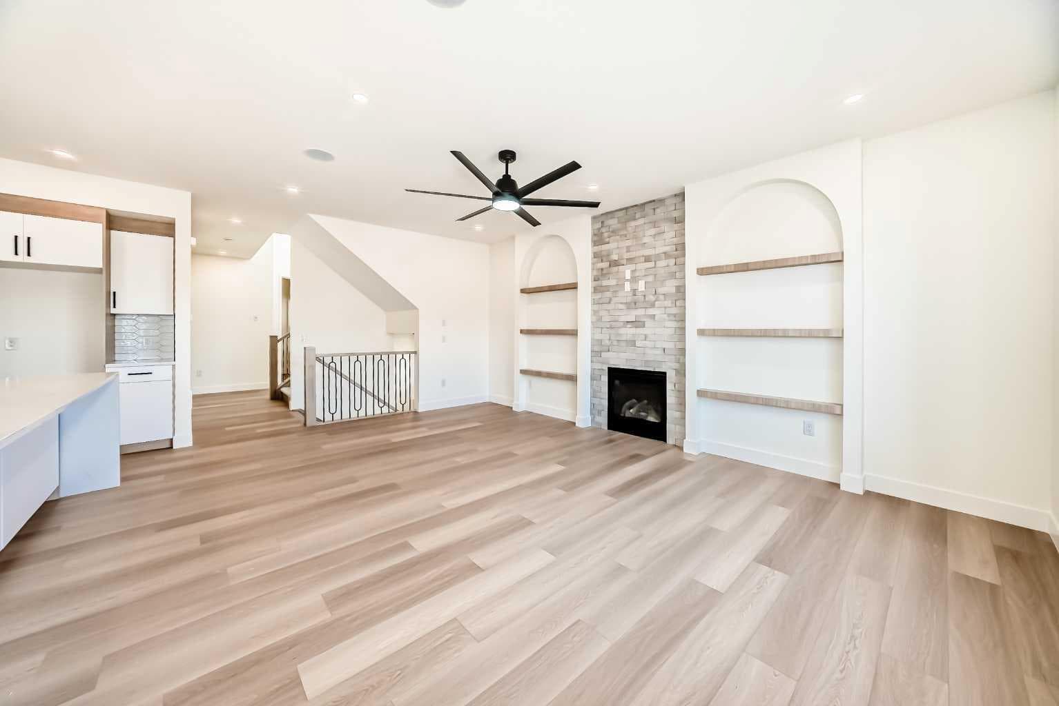 407 Rivercrest Road 