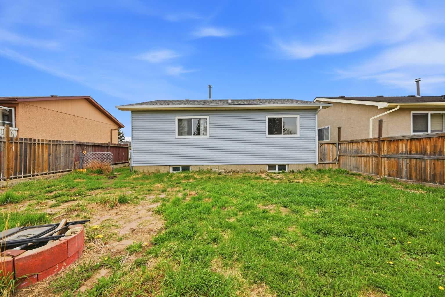 128 Ridgegate Way SW