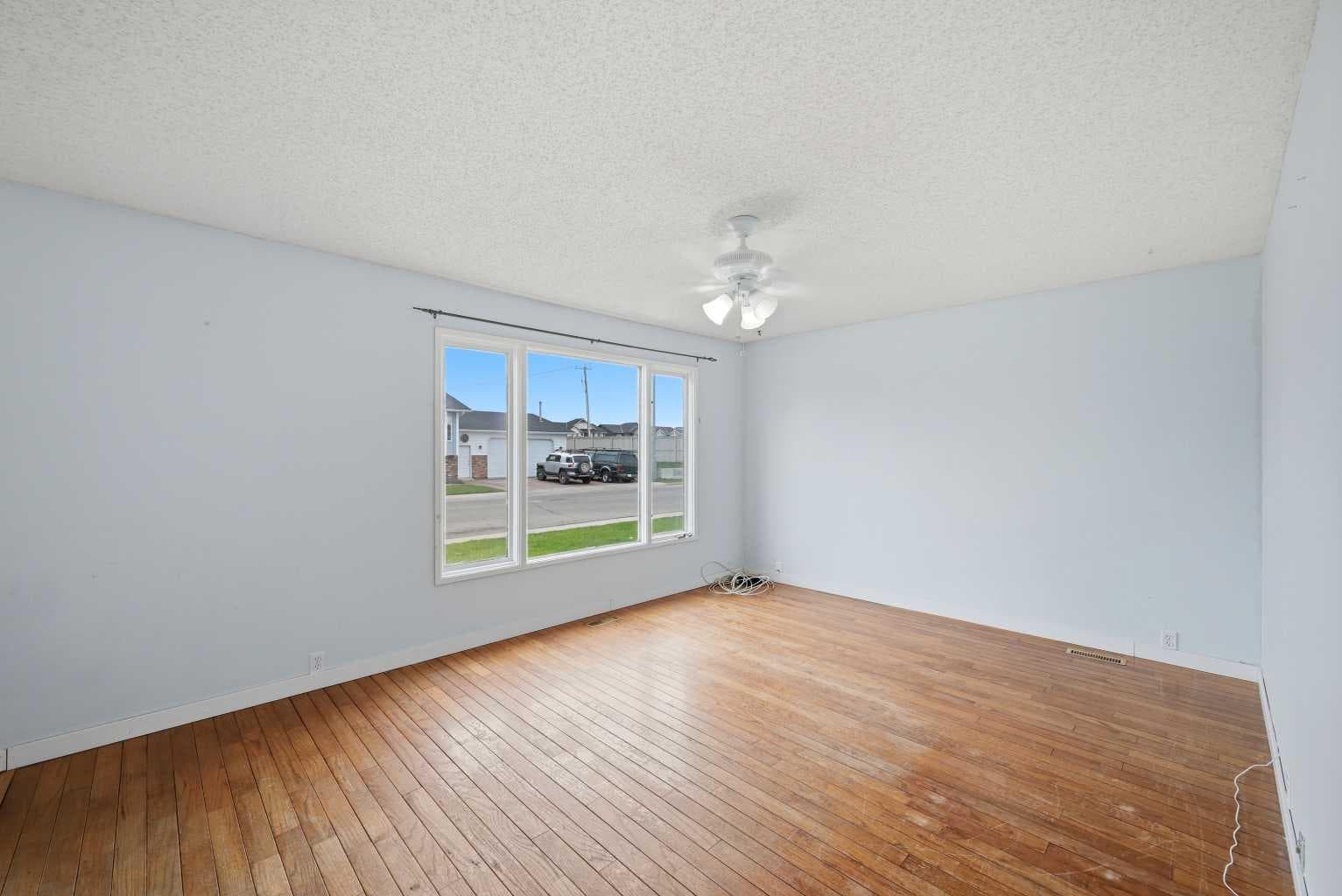 128 Ridgegate Way SW