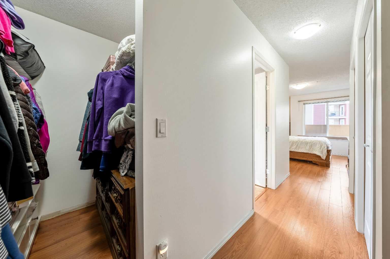 2132, 700 Willowbrook Road NW