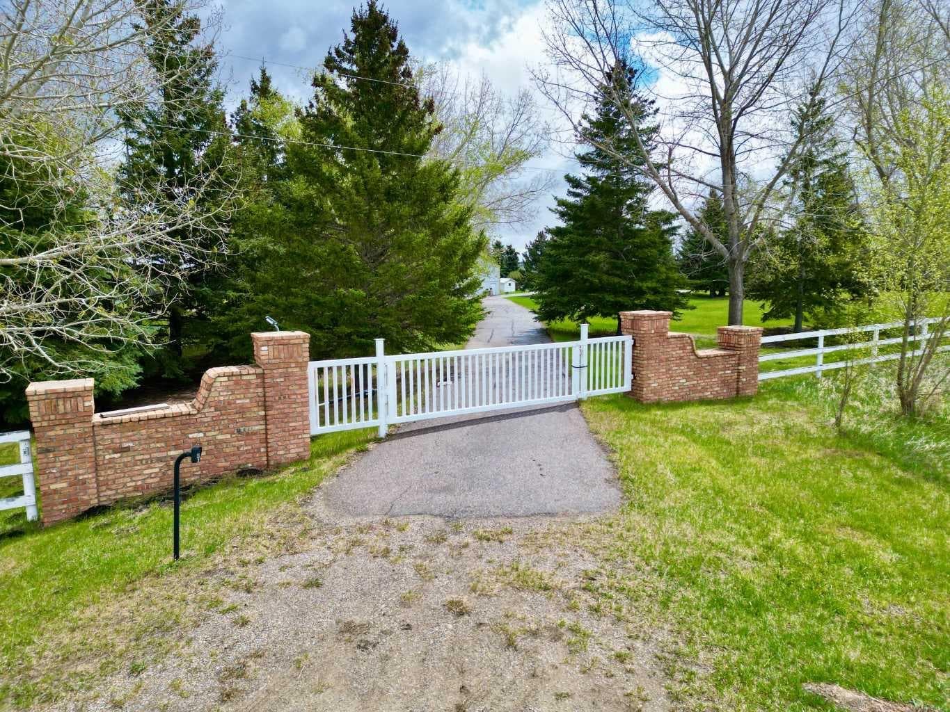 273216 Range Road 23  