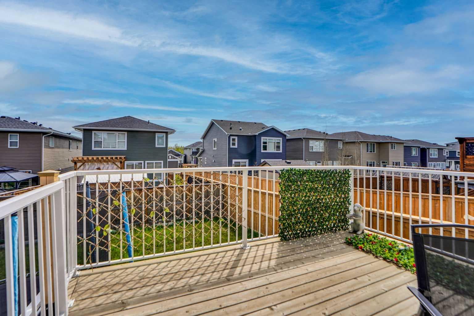 3 Rivercrest Common 