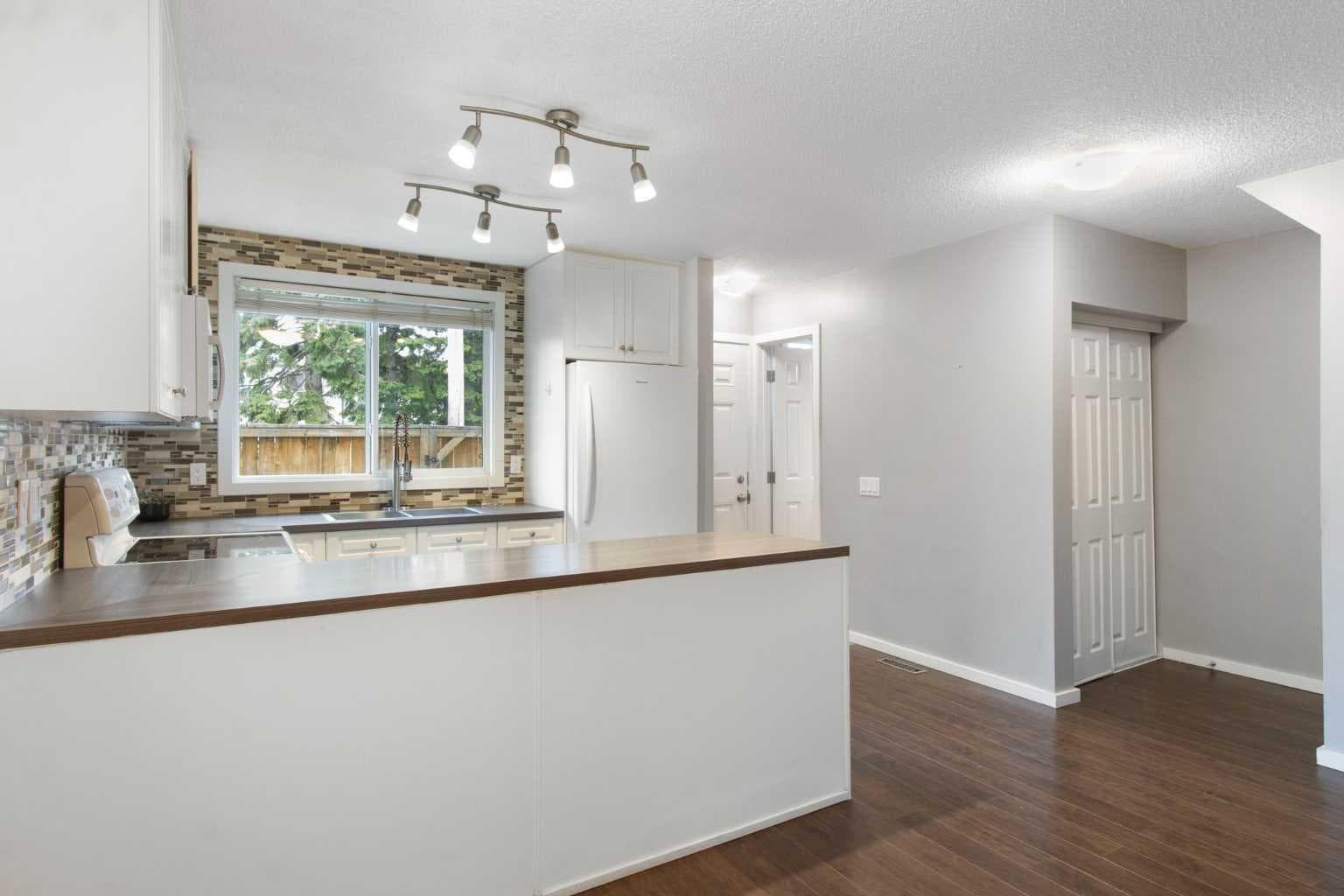 92, 630 Sabrina Road SW