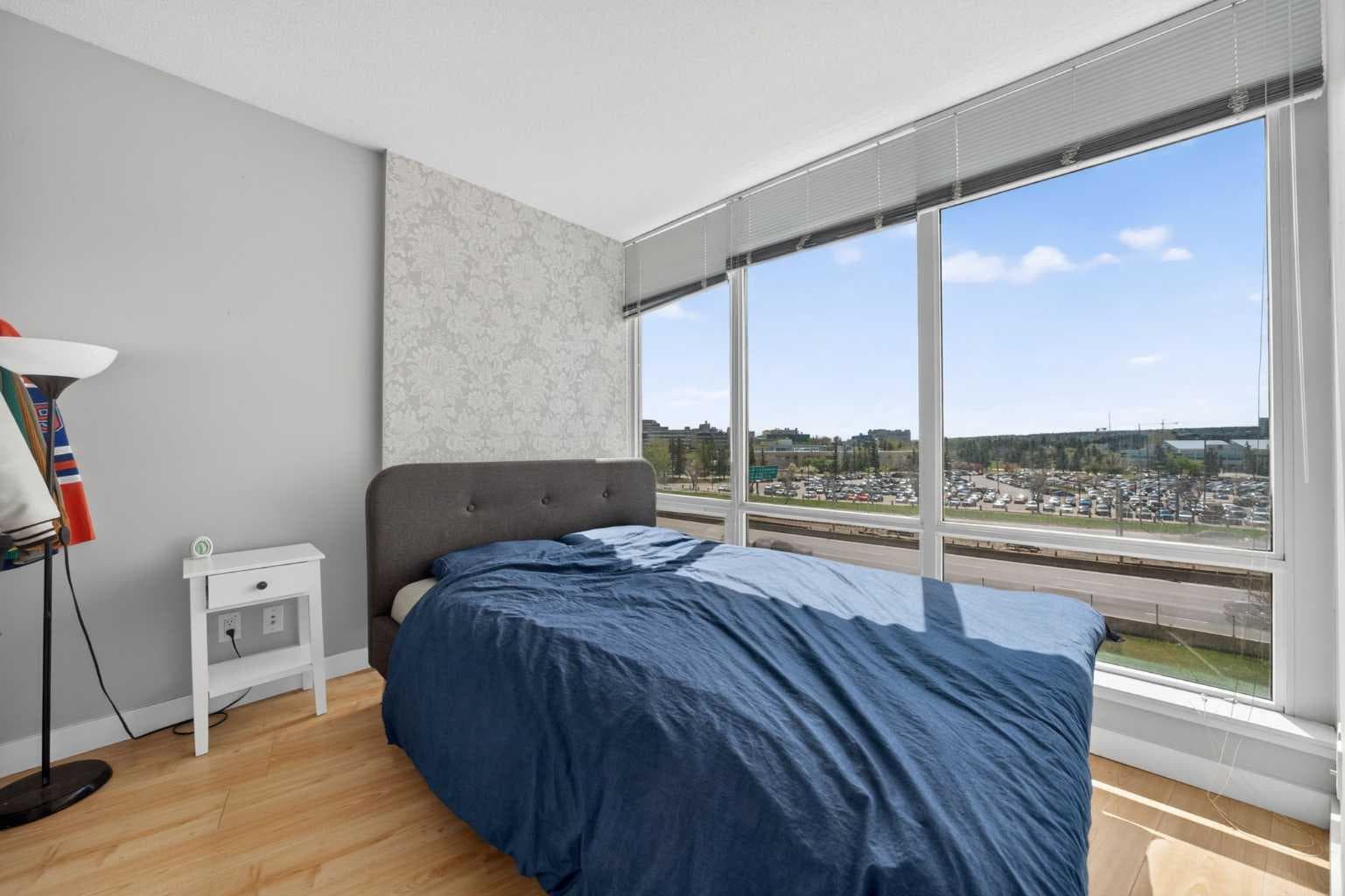 306, 3830 Brentwood Road NW