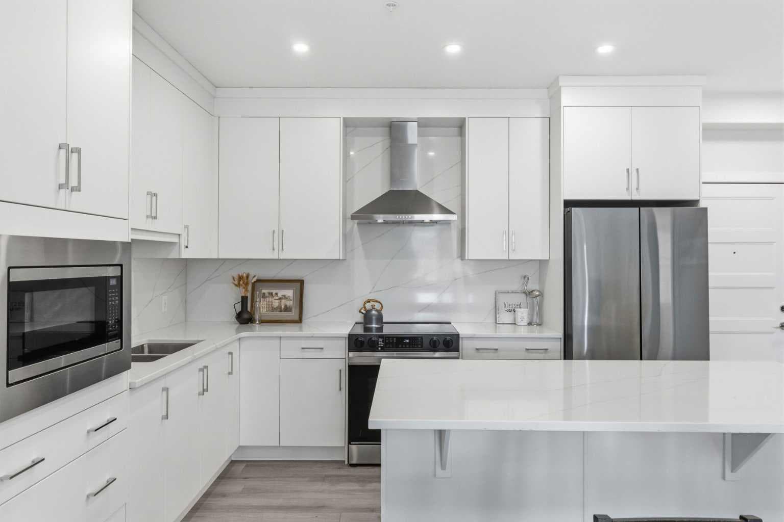 1306, 81 Arbour Lake View NW
