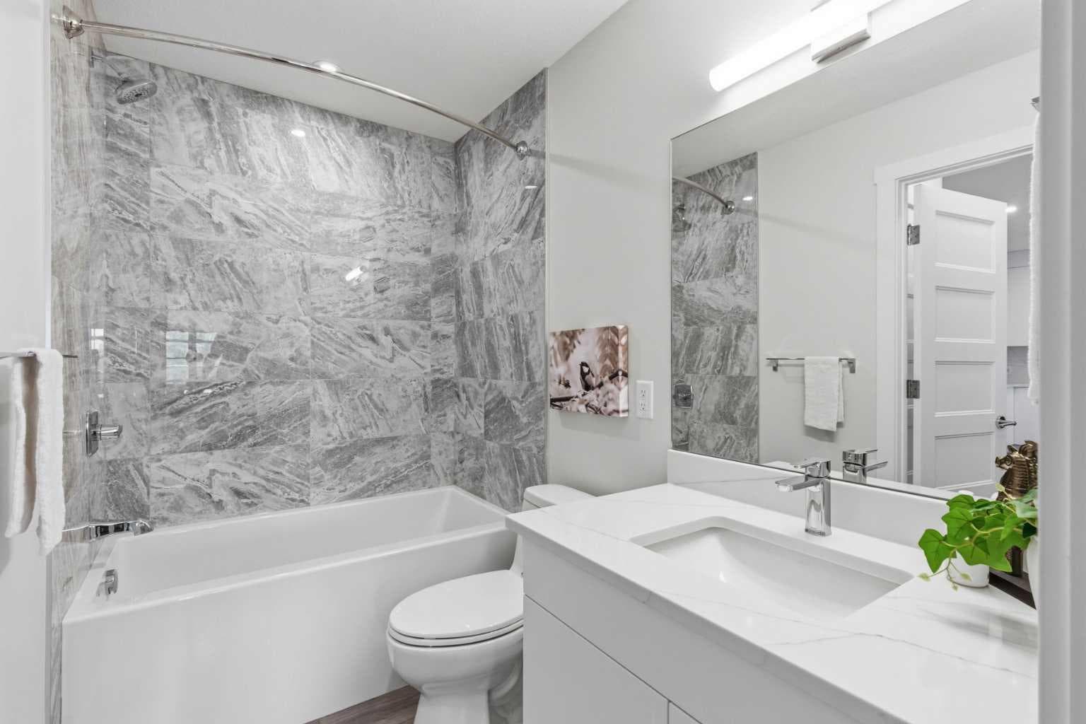 1306, 81 Arbour Lake View NW