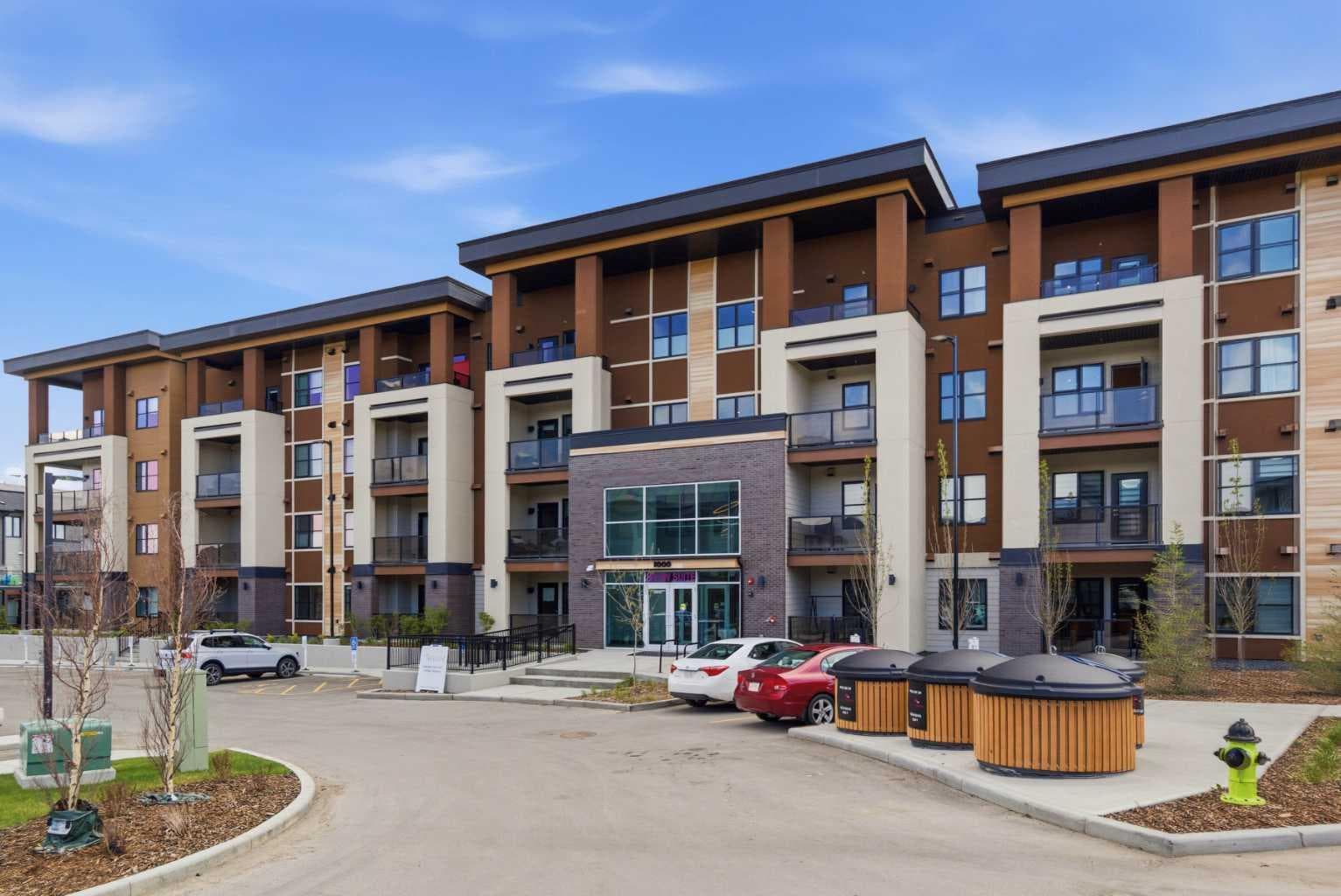 1306, 81 Arbour Lake View NW