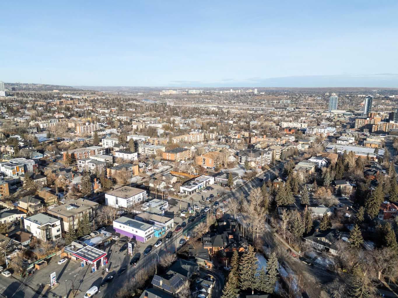 2611, 2613, 2615 14 Street SW