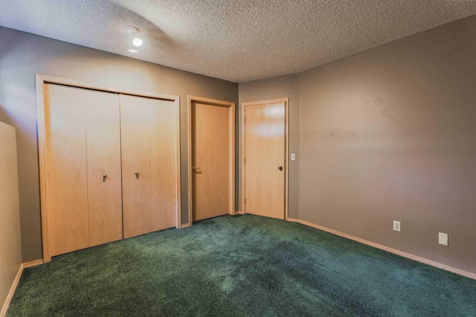 135 Canterbury Court SW