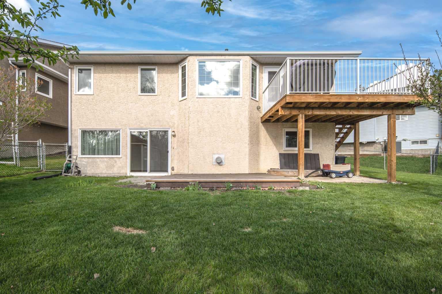 149 Sceptre Court NW