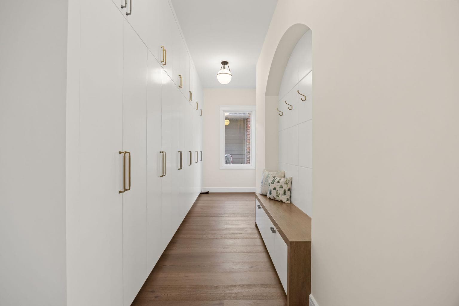 26 Varsplain Place NW