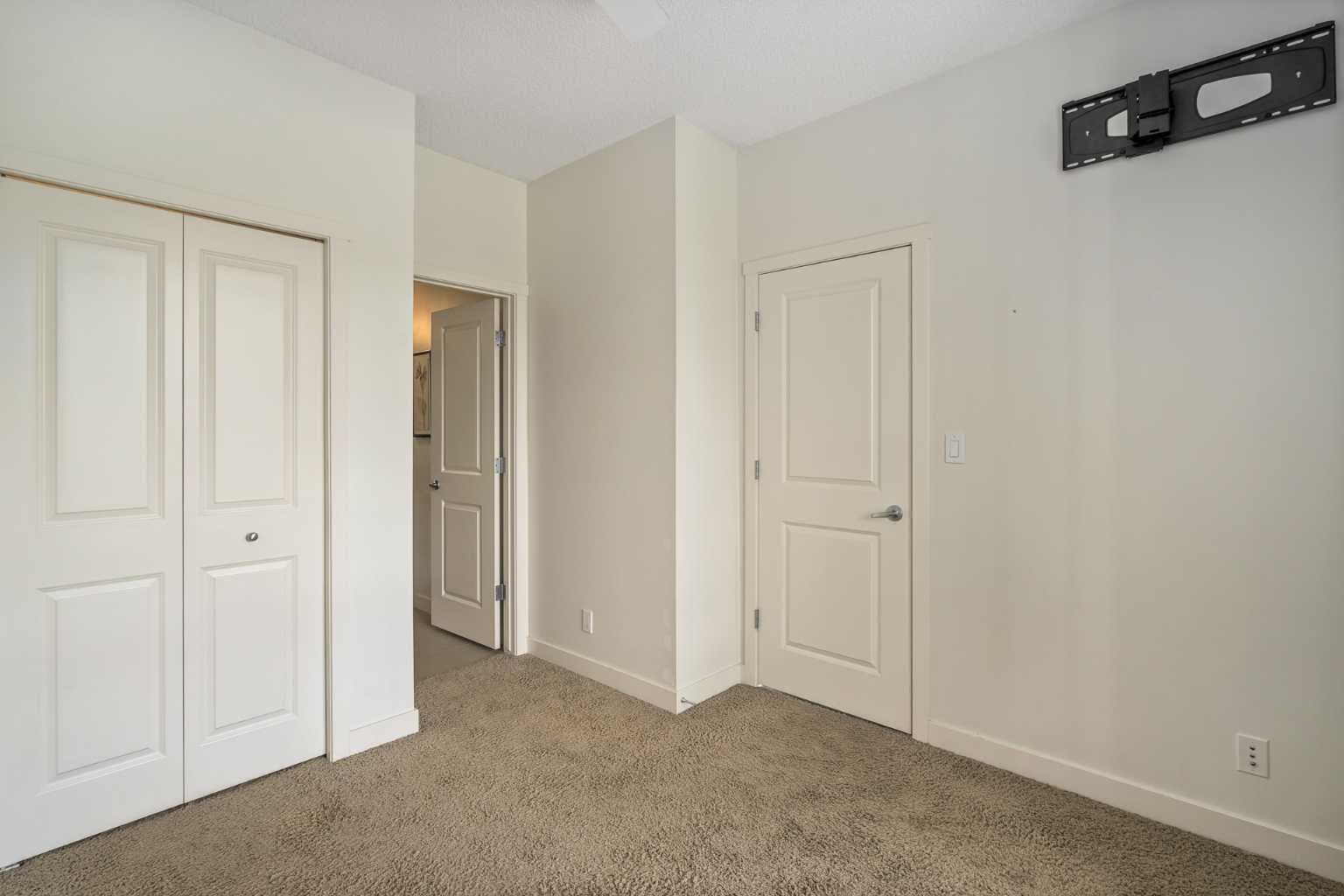 3210, 175 Silverado Boulevard SW