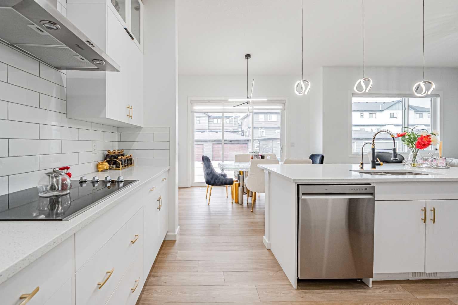 2325 Lancaster Heights SE
