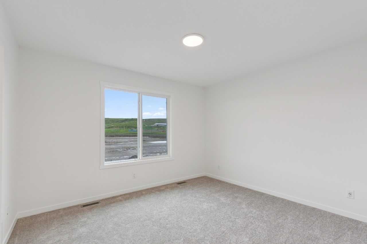 422 Heartland Way 