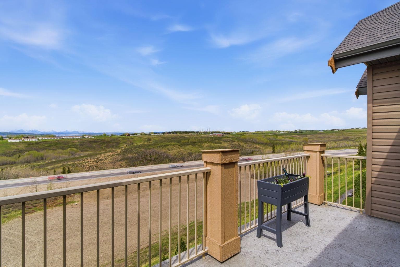 408, 207 Sunset Drive 