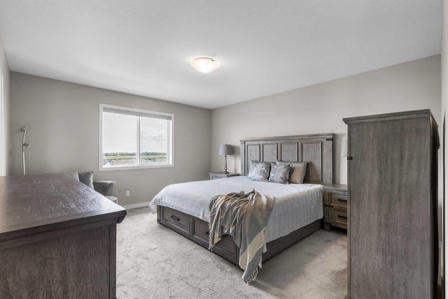 247 Hillcrest Heights SW
