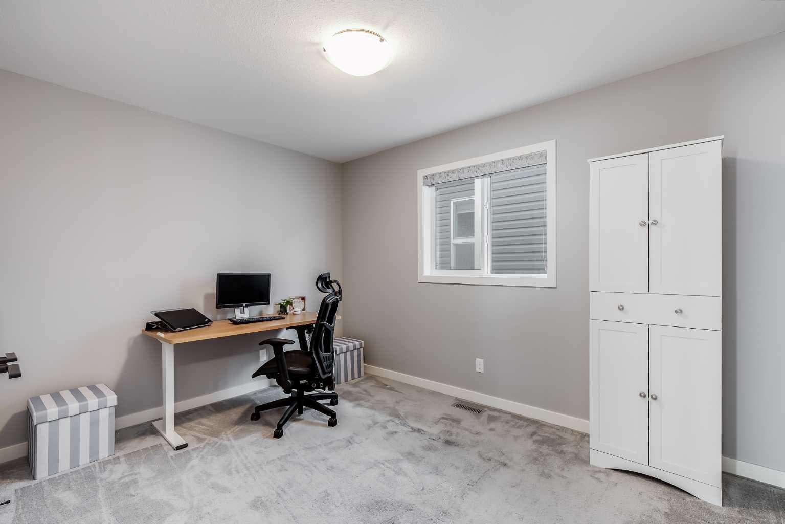 247 Hillcrest Heights SW