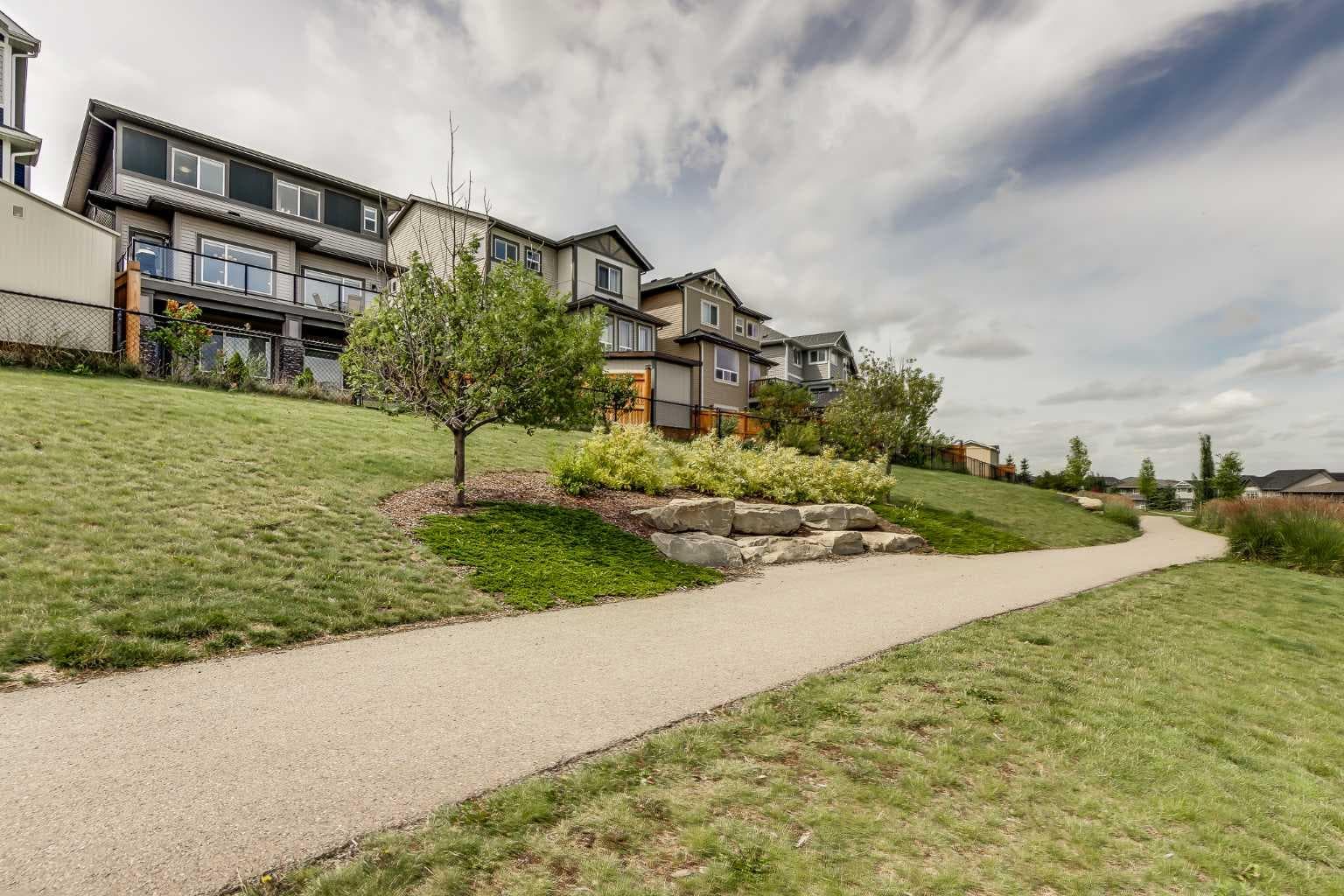 247 Hillcrest Heights SW