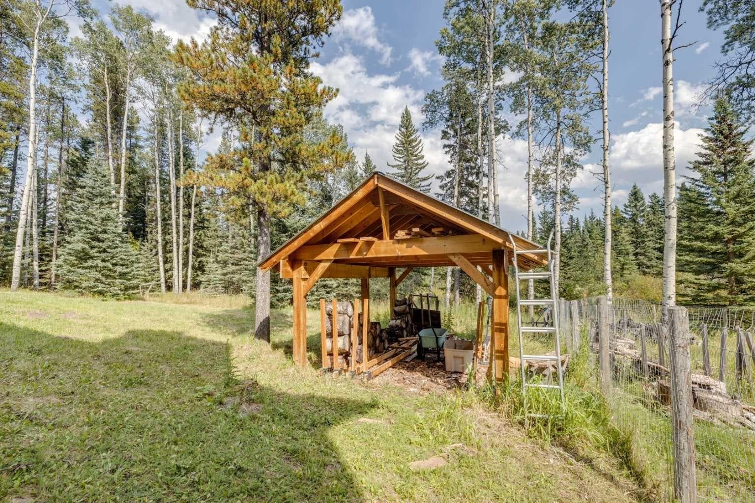 50 Elk Valley Crescent 