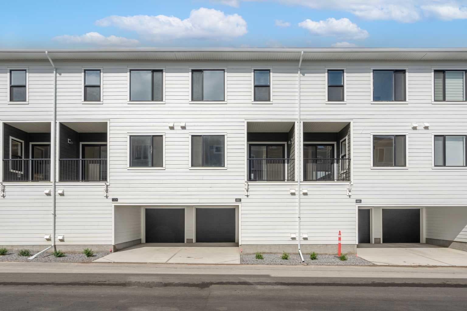 1007, 25 Wildwoods Court SW