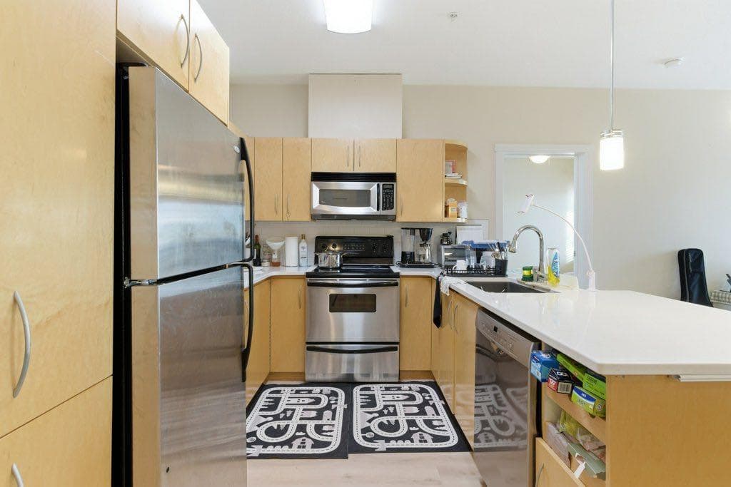 210, 69 Springborough Court SW